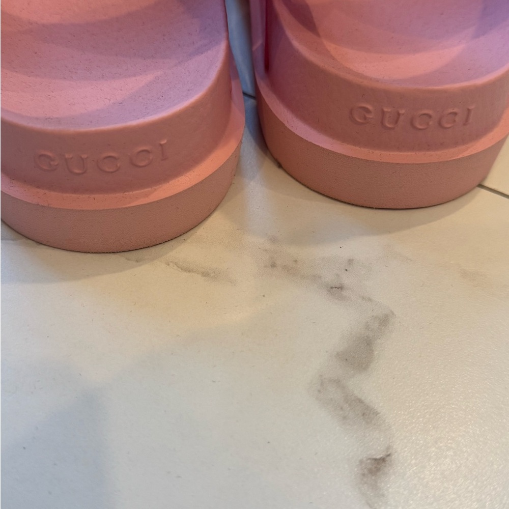 Gucci Pink Buckle Strap Sandals - Picture 4 of 6